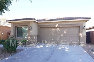 826 W Harvest Rd in San Tan Valley, AZ - Building Photo