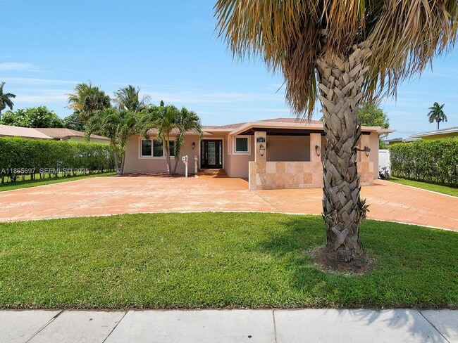 property at 3141 Hollywood Blvd