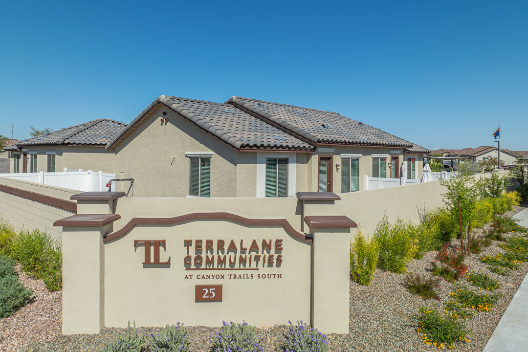 TerraLane Canyon Trails South in Goodyear, AZ - Foto de edificio