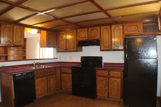 4714 Creek Ct in Oklahoma City, OK - Building Photo - Building Photo