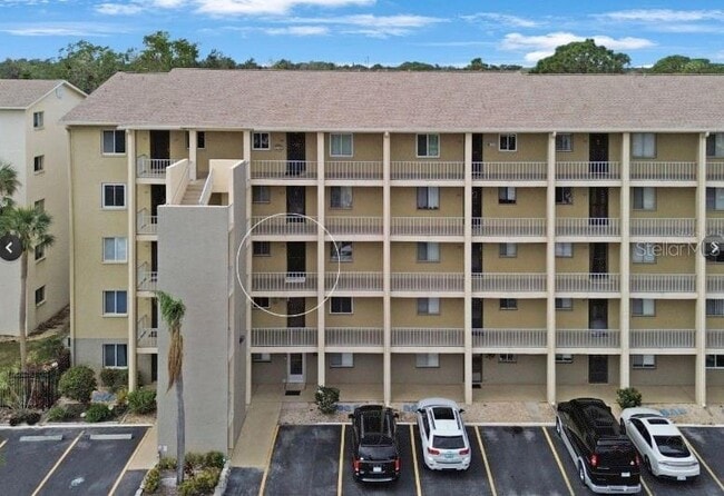 property at 3622 Lake Bayshore Dr