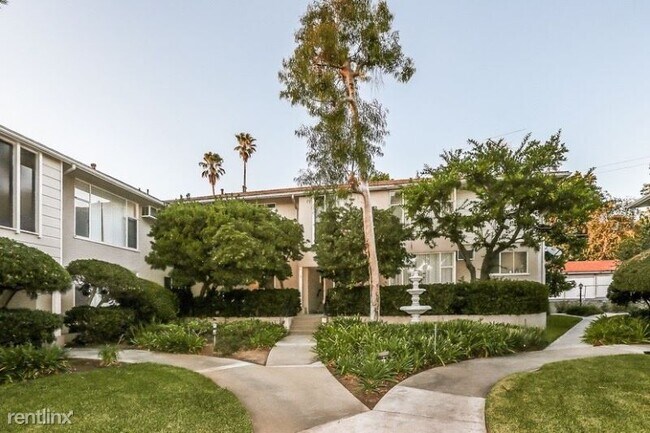 1750 Grevelia St in South Pasadena, CA - Building Photo - Building Photo
