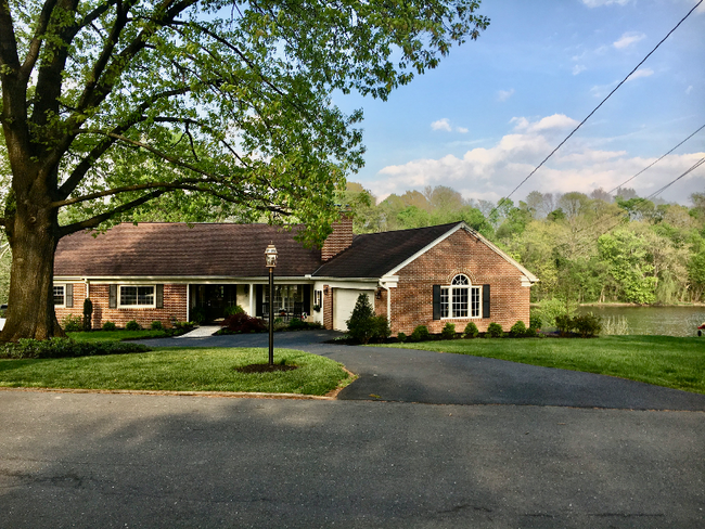 property at 31 Eastgate Dr