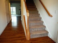 101 Townhouse Dr photo'