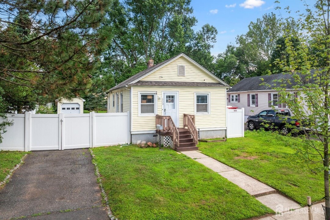 1775 W 5th St in Piscataway, NJ - Building Photo