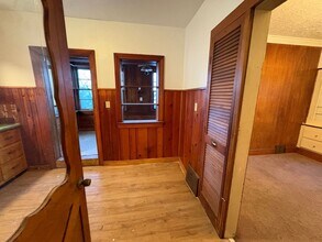 8123 Vista Ave in Garfield Heights, OH - Building Photo - Building Photo