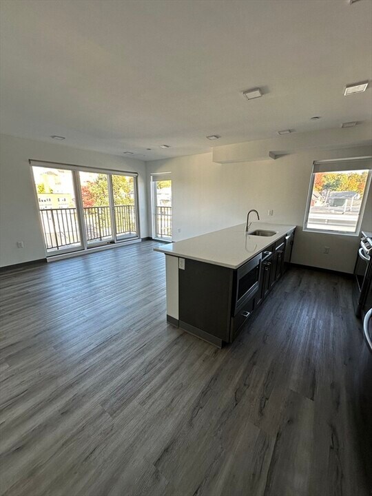11 Dana Ave, Unit 305 in Boston, MA - Building Photo