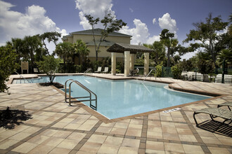 Manatee Cove in Melbourne, FL - Foto de edificio - Building Photo