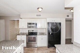 7646 N 37th Ave in Phoenix, AZ - Building Photo - Building Photo