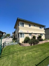 12036 S Vermont Ave in Los Angeles, CA - Building Photo - Building Photo