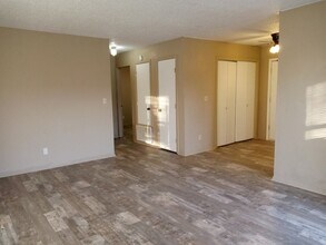 2017 Martin Ave in Enid, OK - Building Photo - Building Photo