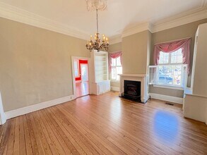 226 E Gwinnett St in Savannah, GA - Building Photo - Building Photo