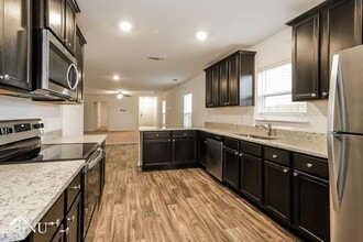 149 Scarborough Bnd in Jarrell, TX - Building Photo - Building Photo
