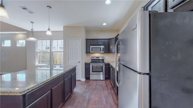 203 Sterling St in College Station, TX - Foto de edificio - Building Photo