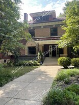 1458 Cherokee Rd in Louisville, KY - Building Photo