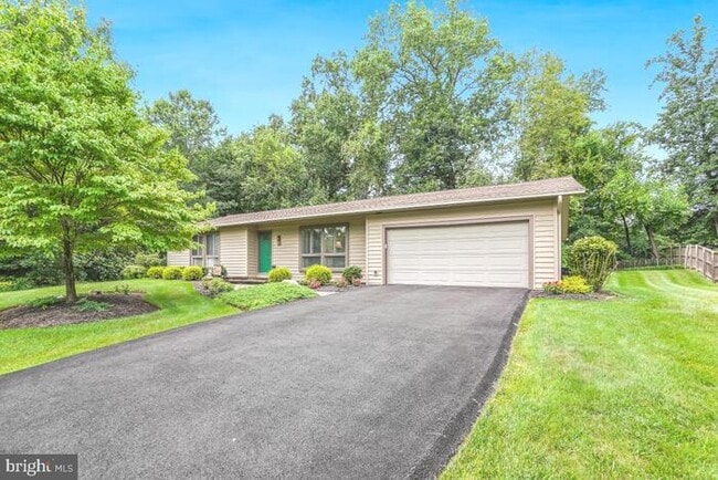 217 Pewter Ln