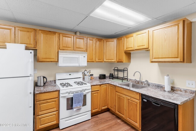 2209 15th St in Troy, NY - Building Photo - Building Photo