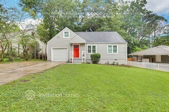 2007 Brewer Blvd SW in Atlanta, GA - Building Photo - Building Photo