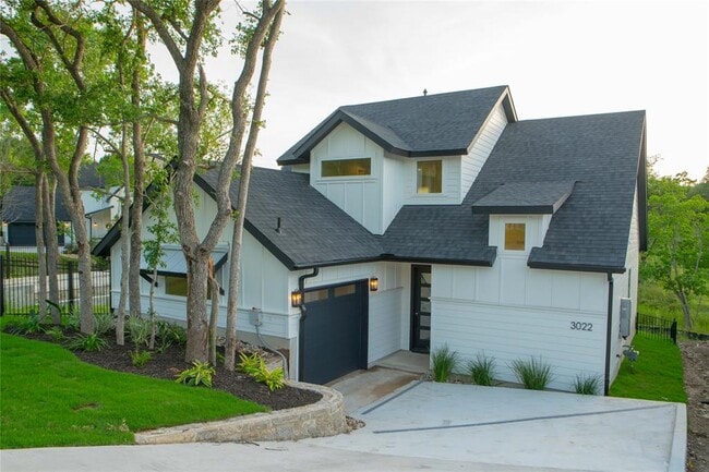 property at 3022 Sunridge Dr