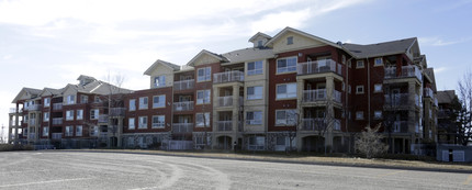 Trafalgar House in Calgary, AB - Building Photo - Building Photo