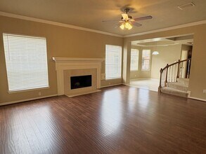 4623 Meadow Green Dr in Sugar Land, TX - Building Photo - Building Photo