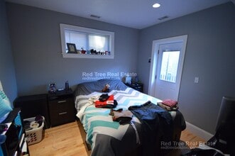 1203 Beacon St in Brookline, MA - Building Photo - Building Photo