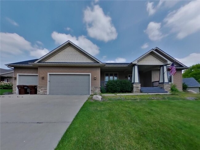 property at 633 Savanna Trail