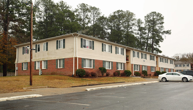 Arrington Place Apartments in Columbia, SC - Building Photo - Building Photo