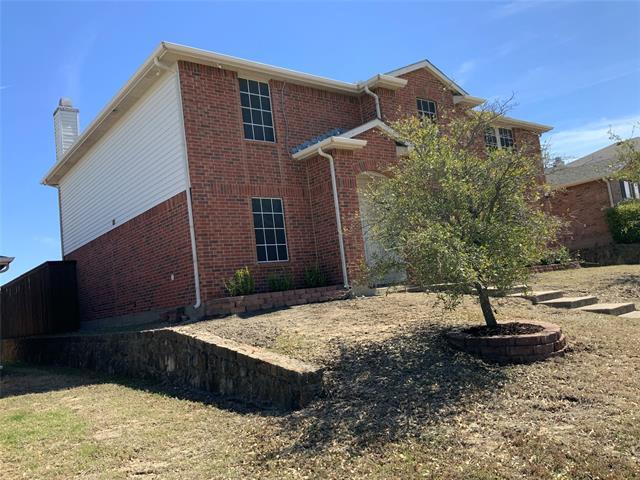 2745 Ingram Cir in Mesquite, TX - Building Photo