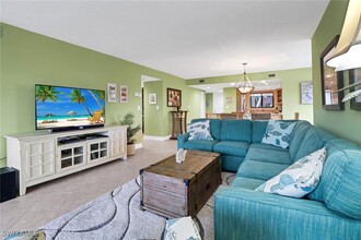 4240 Steamboat Bend in Ft. Myers, FL - Building Photo - Building Photo