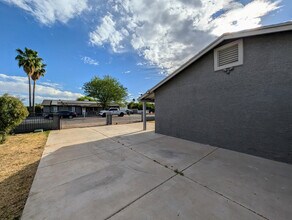 13208 W Tuckey Ln in Glendale, AZ - Building Photo - Building Photo