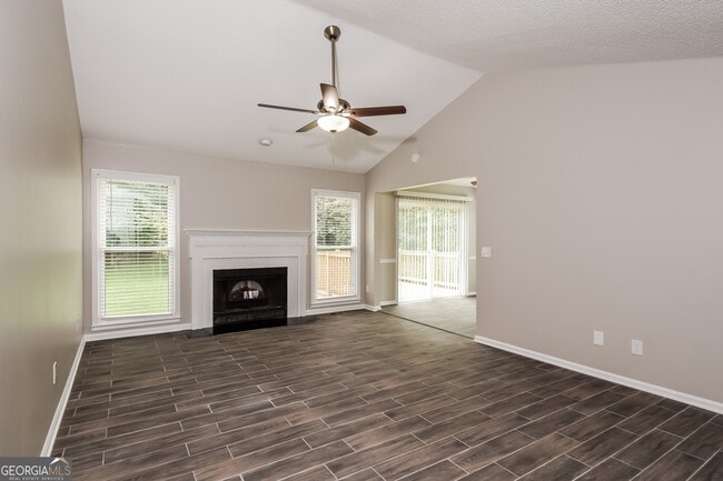 17 Stonecreek Dr SW in Cartersville, GA - Building Photo - Building Photo