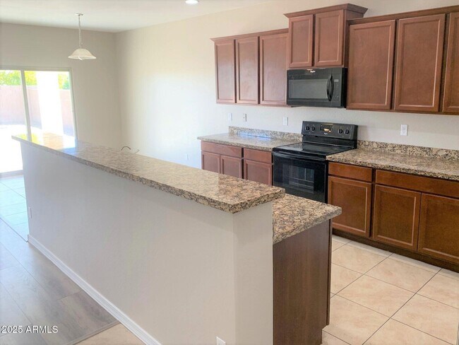 5085 S 243rd Dr in Buckeye, AZ - Building Photo - Building Photo