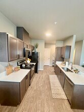 Introducing Dry Canyon in Redmond, OR - Foto de edificio - Building Photo