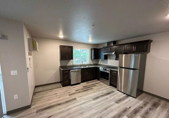 Jackson Commons in Monmouth, OR - Building Photo - Interior Photo
