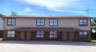1210 Monroe Loop, Unit Apt C in Killeen, TX - Building Photo