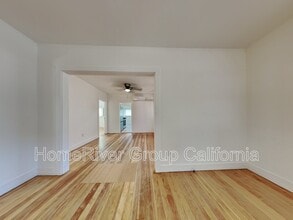 5024 10th Ave in Sacramento, CA - Building Photo - Building Photo