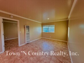 1687 Siskiyou Dr in Salinas, CA - Building Photo - Building Photo