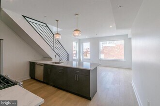 125 South St in Philadelphia, PA - Building Photo - Building Photo