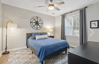 2310 Elliott Ave, Unit 823 in Nashville, TN - Foto de edificio - Building Photo