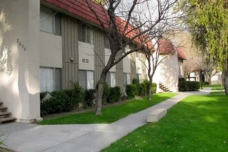 Waterman Apartments in San Bernardino, CA - Foto de edificio - Building Photo