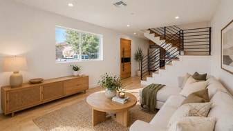 16010 Cantlay St in Van Nuys, CA - Building Photo