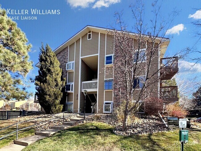 3012 S Ursula Cir in Aurora, CO - Building Photo - Building Photo