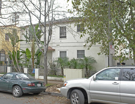 319-323 1/2 N Orange Grove Ave Apartments