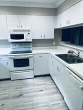 1634 SW Crossing Cir in Palm City, FL - Foto de edificio - Building Photo