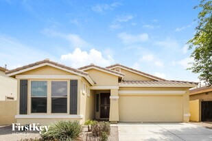 15247 W Edgemont Ave in Goodyear, AZ - Building Photo