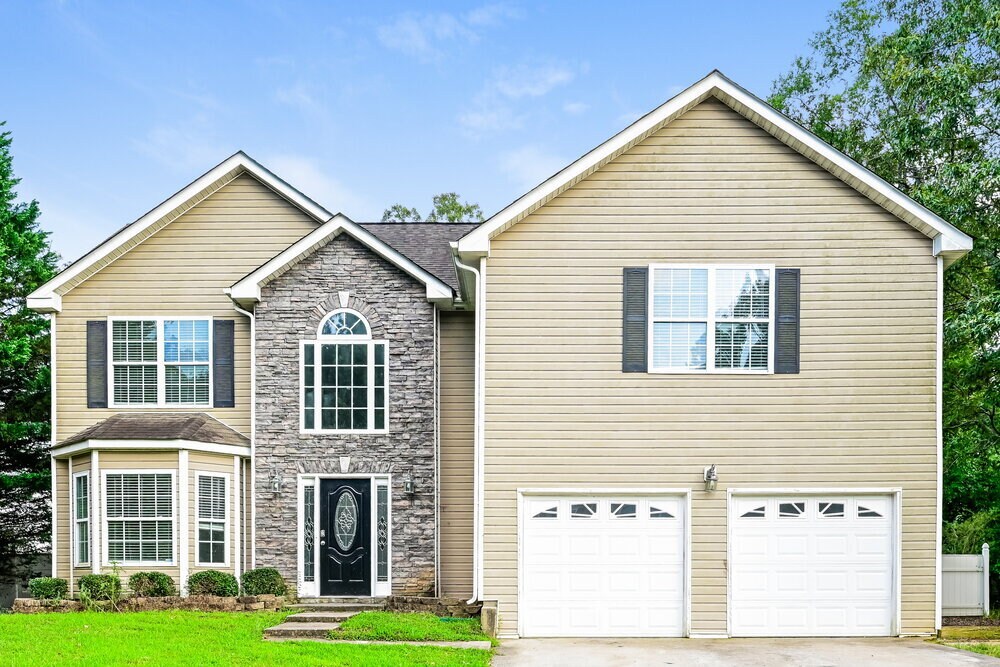 177 Edison Dr in Stockbridge, GA - Building Photo