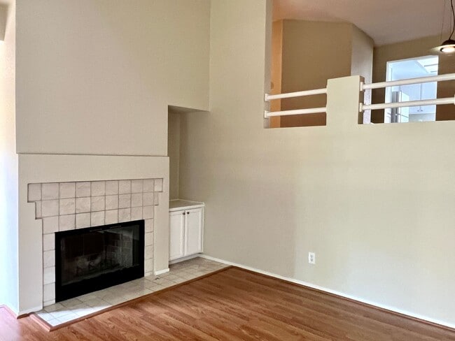 231 Commons Ln in Foster City, CA - Building Photo - Building Photo