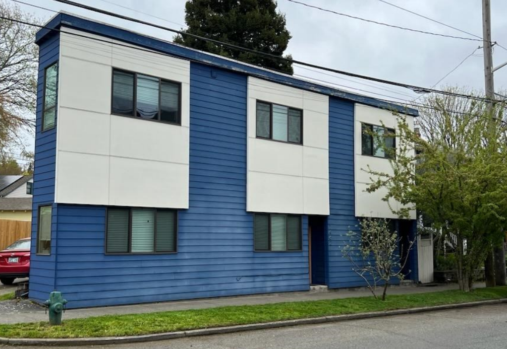 7460 Woodlawn Ave NE in Seattle, WA - Building Photo