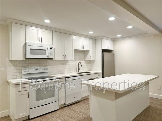 property at 325 5th Ave S